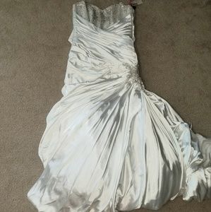 Demetrius Wedding Dress Style GR233 Ivory